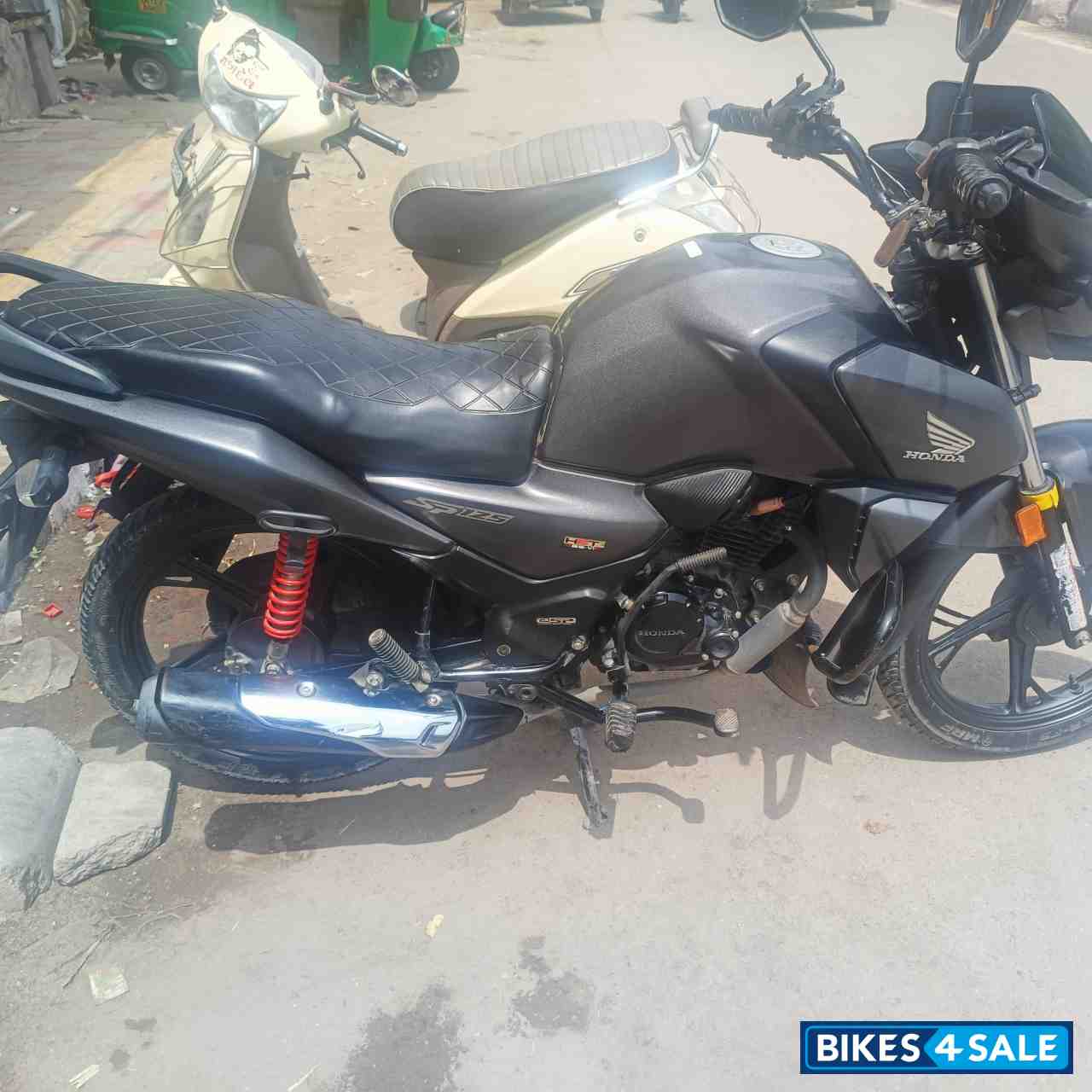 Grey Honda SP 125 BSVI Grey Honda SP 125 BSVI