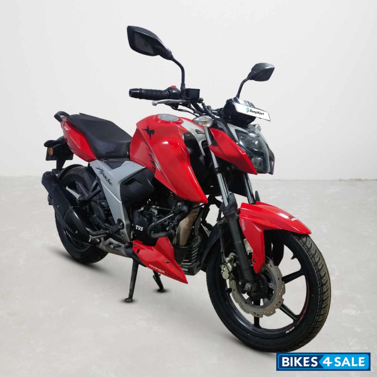 TVS Apache RTR 160 4V