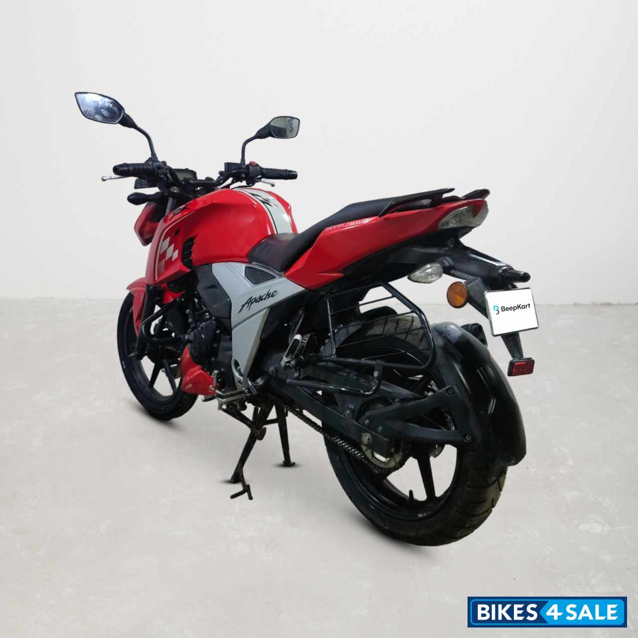 TVS Apache RTR 160 4V