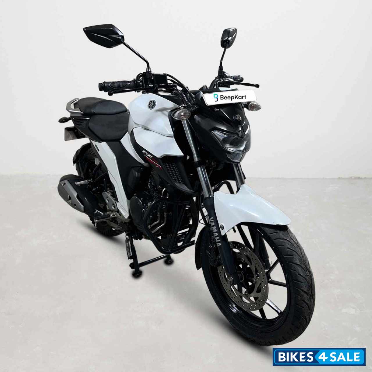 Yamaha FZ25