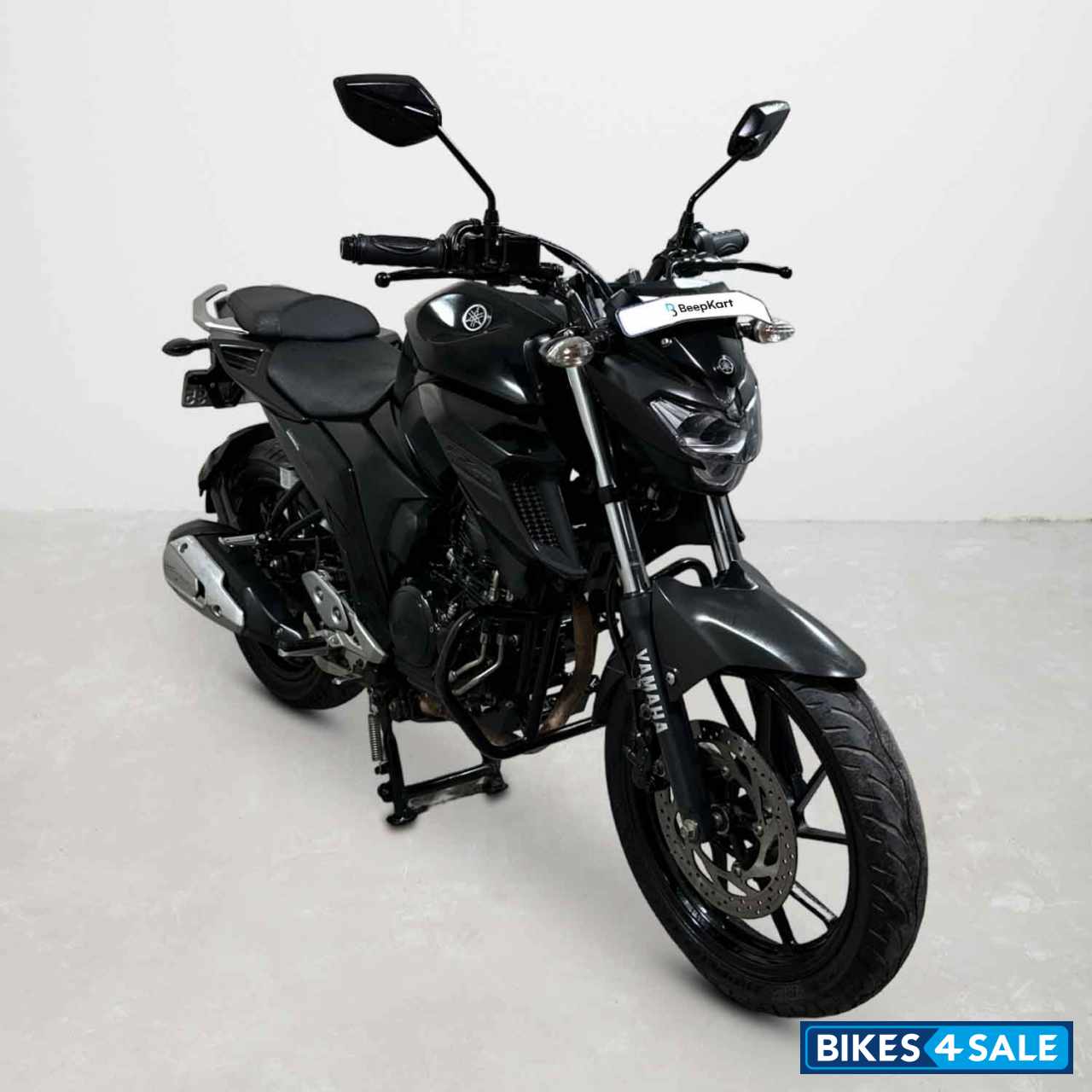 Yamaha FZ25