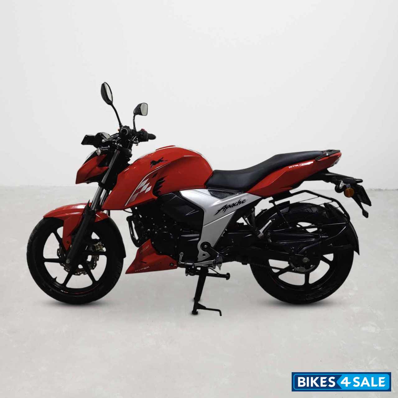 TVS Apache RTR 160 4V