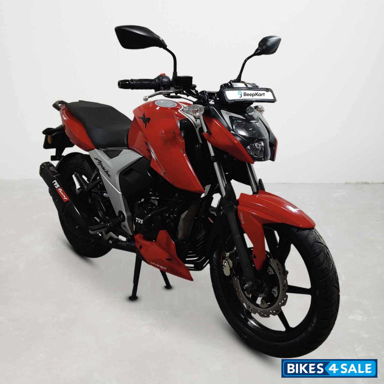 TVS Apache RTR 160 4V