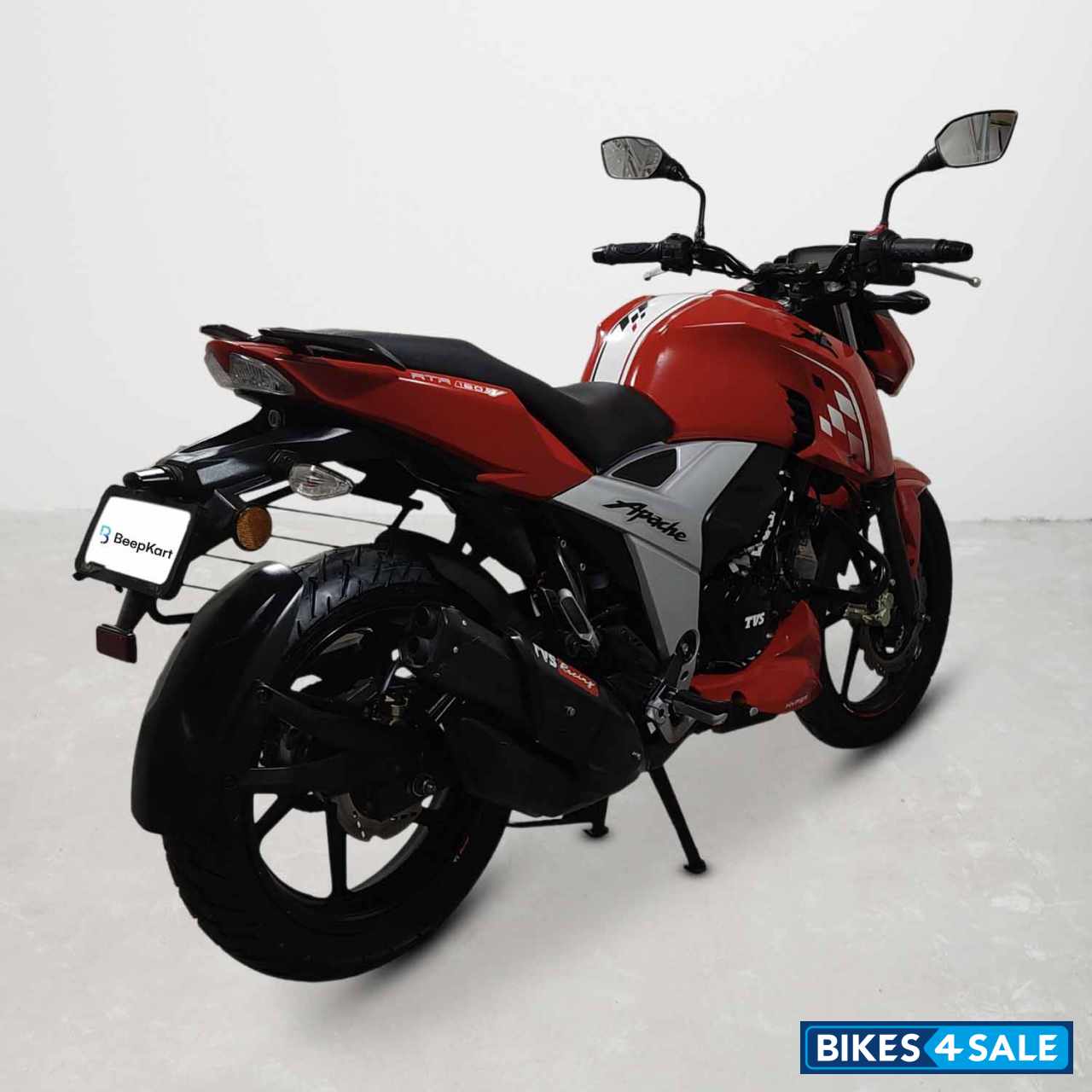 TVS Apache RTR 160 4V