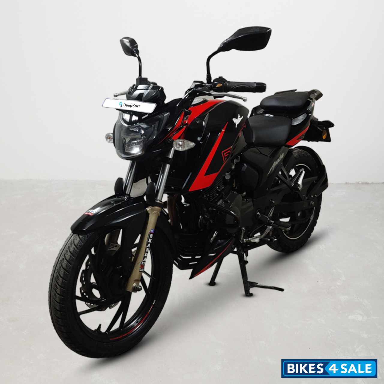 TVS Apache RTR 200 4V