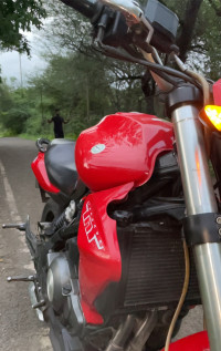 Benelli TNT 300