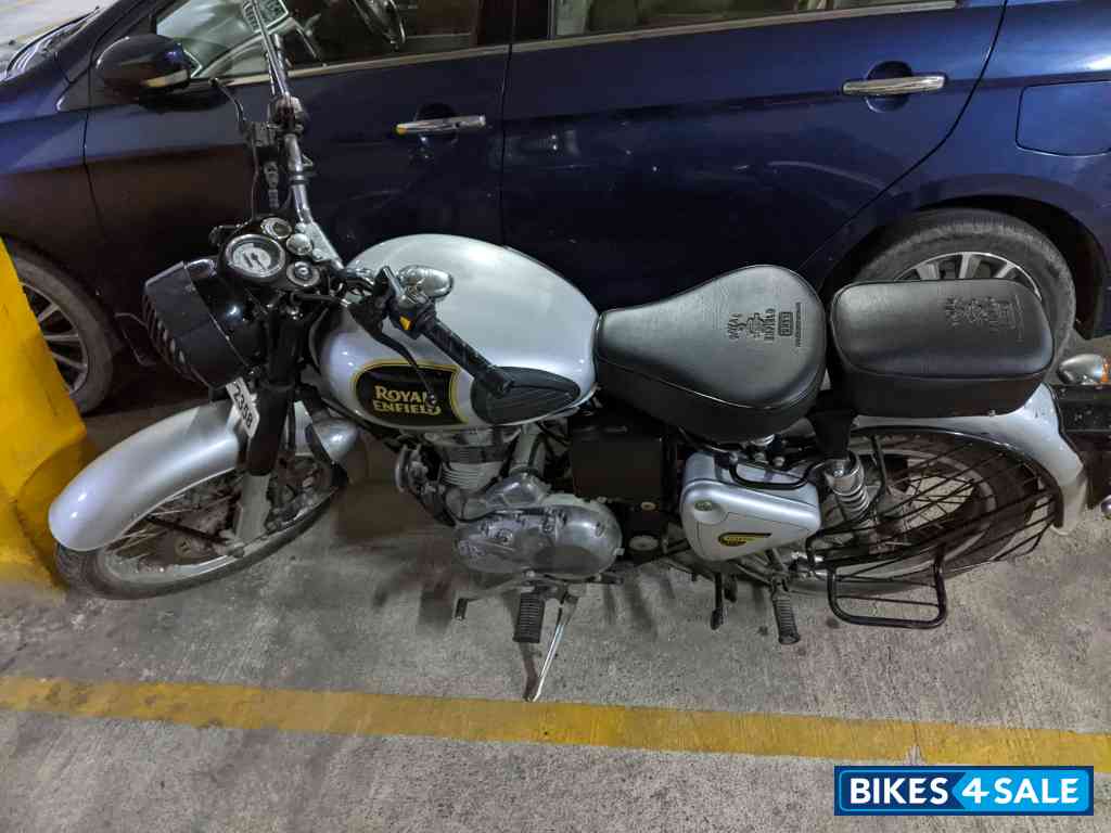 Silver Royal Enfield Classic 350