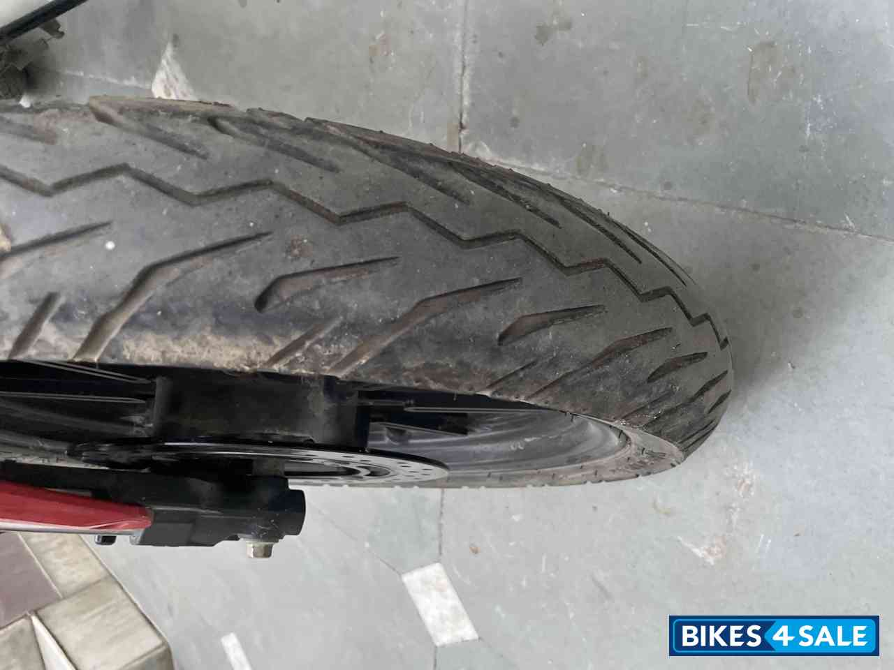 Revolt RV 400 Revolt RV 400