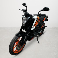 KTM Duke 125