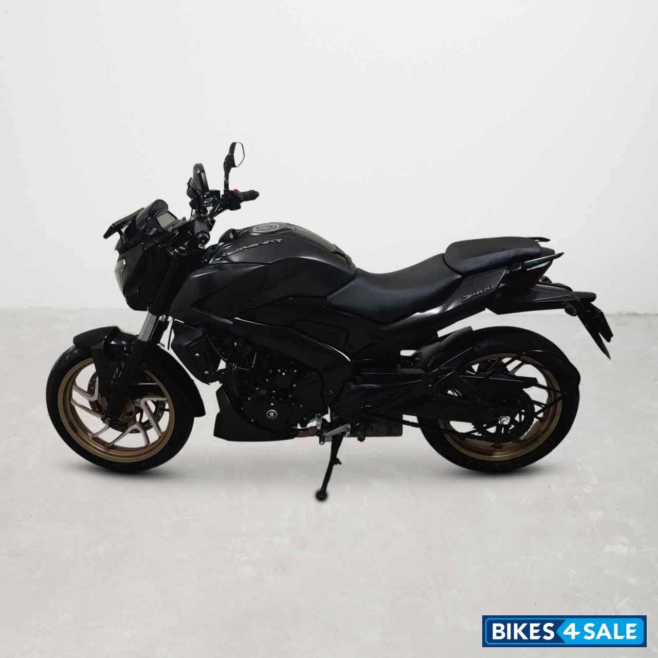 Bajaj Dominar 400
