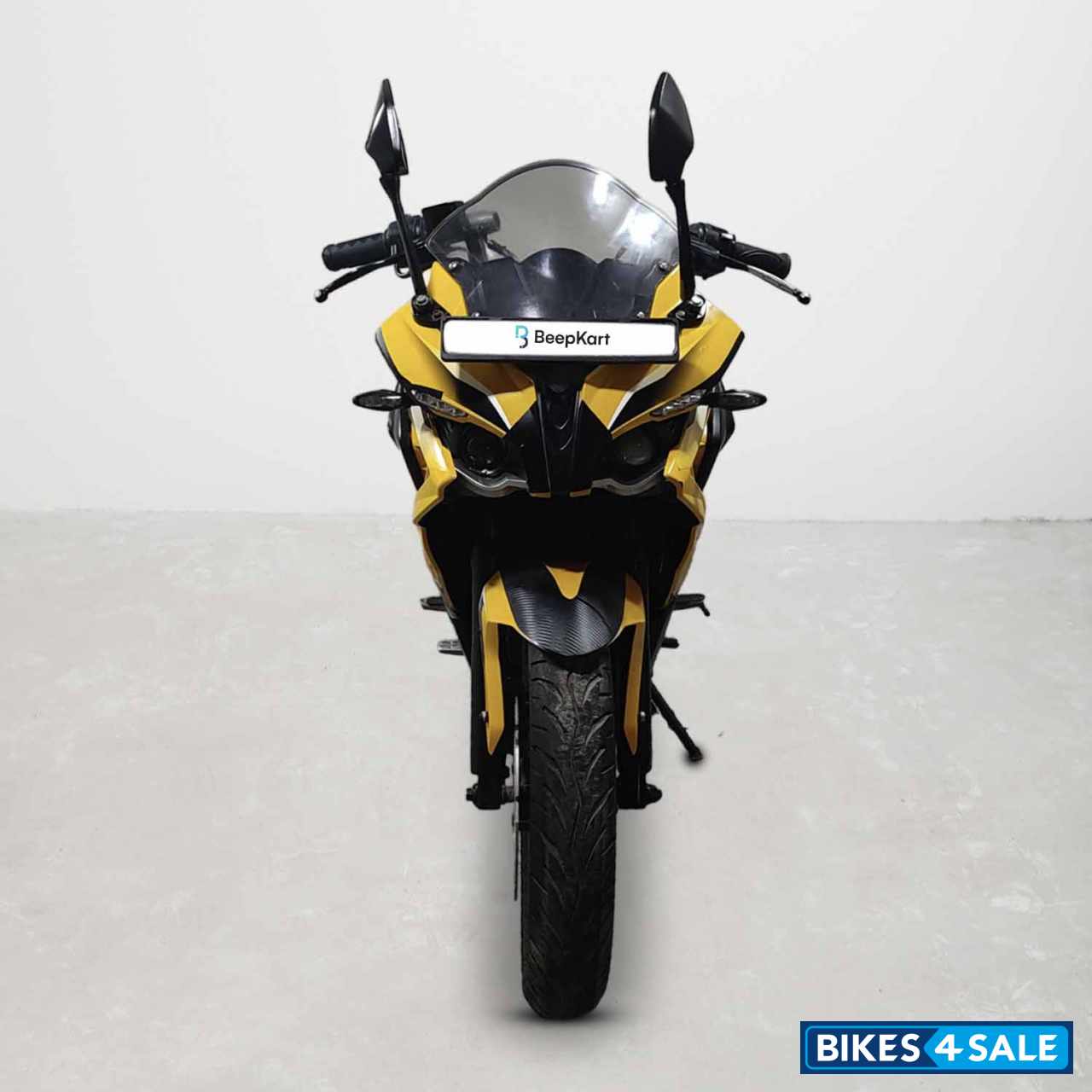 Bajaj Pulsar RS 200
