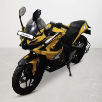 Bajaj Pulsar RS 200