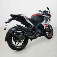 Bajaj Pulsar RS 200