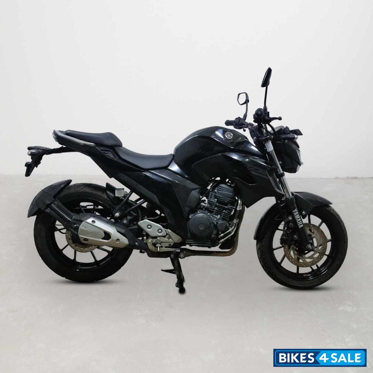 Yamaha FZ25