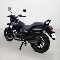 Bajaj Avenger Street 180