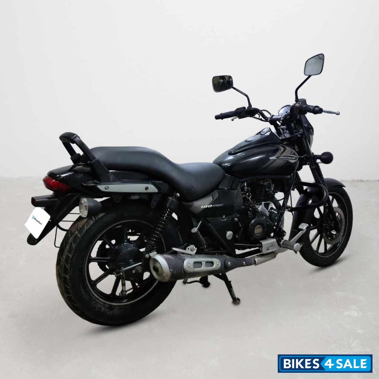 Bajaj Avenger Street 180