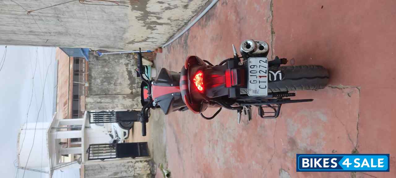 Red And Black Suzuki Gixxer 150