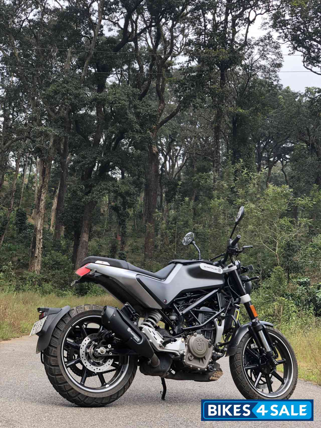 Husqvarna Svartpilen 250