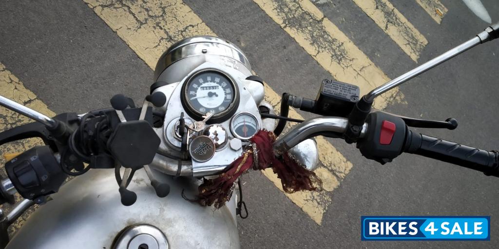 Silver Royal Enfield Classic 350