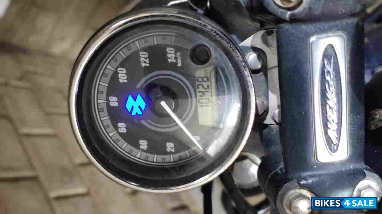 Blue Bajaj Avenger Street 150
