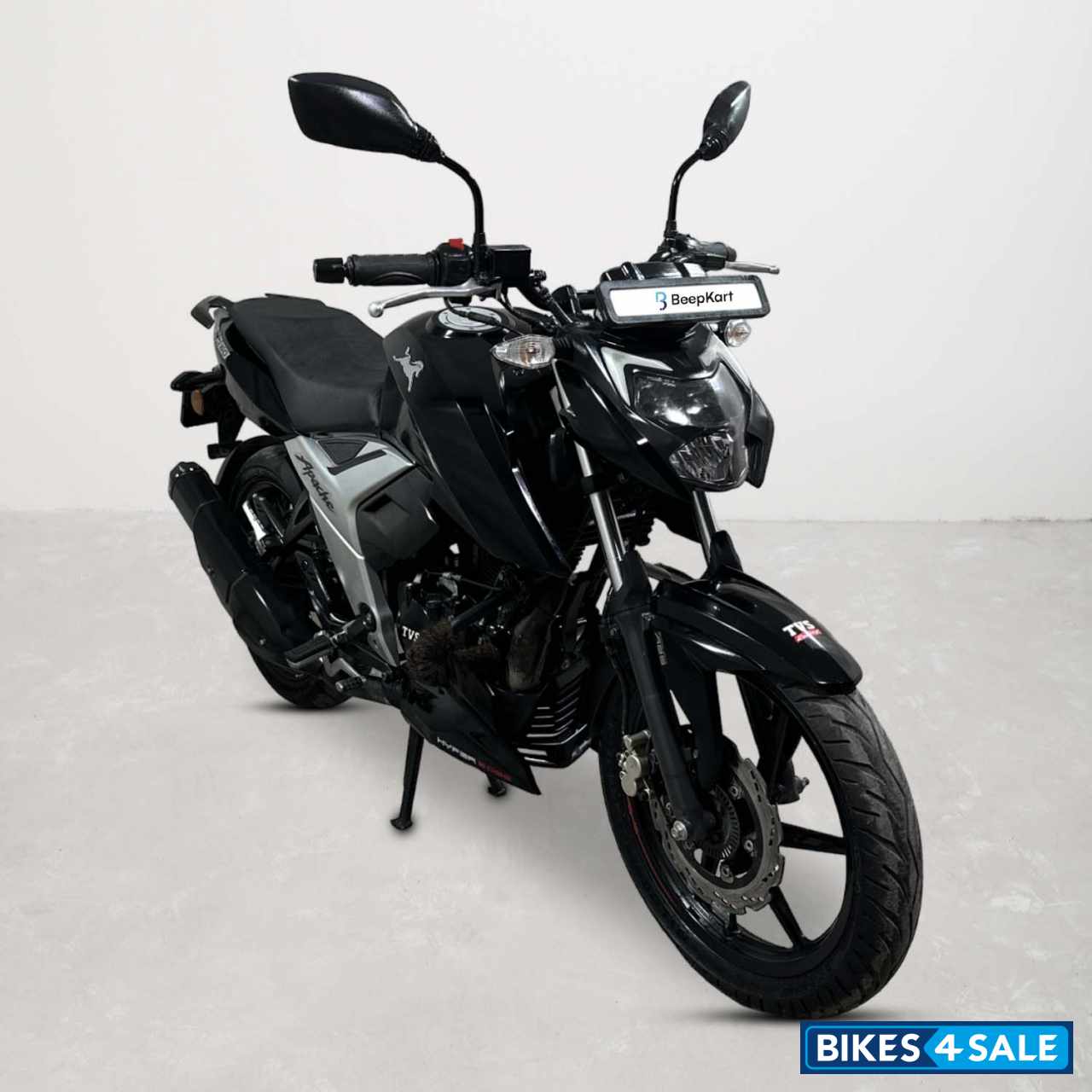 TVS Apache RTR 160 4V