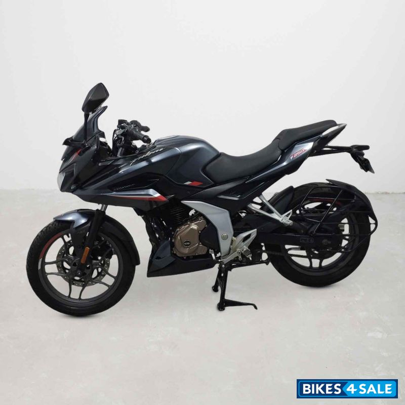 Bajaj Pulsar F250