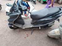 Met Black Suzuki Burgman Street BS6