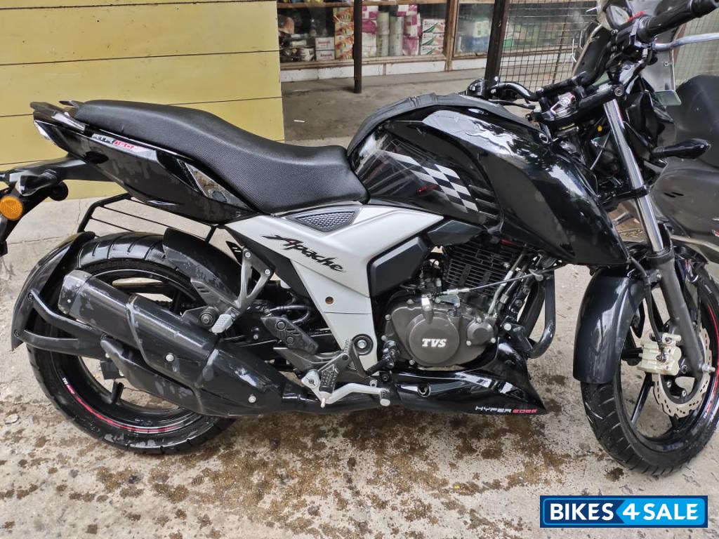 TVS Apache RTR 160 4V
