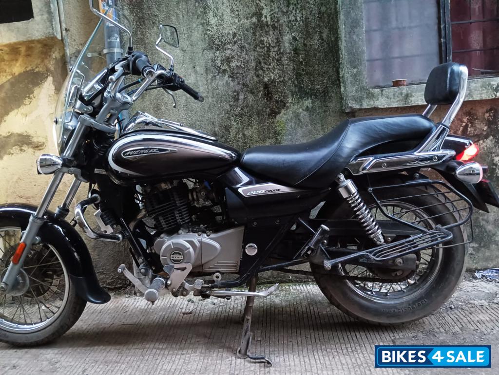 Bajaj Avenger Cruise 220 BS6