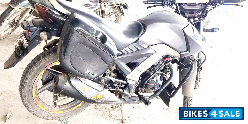 Grey Honda CB Unicorn 160