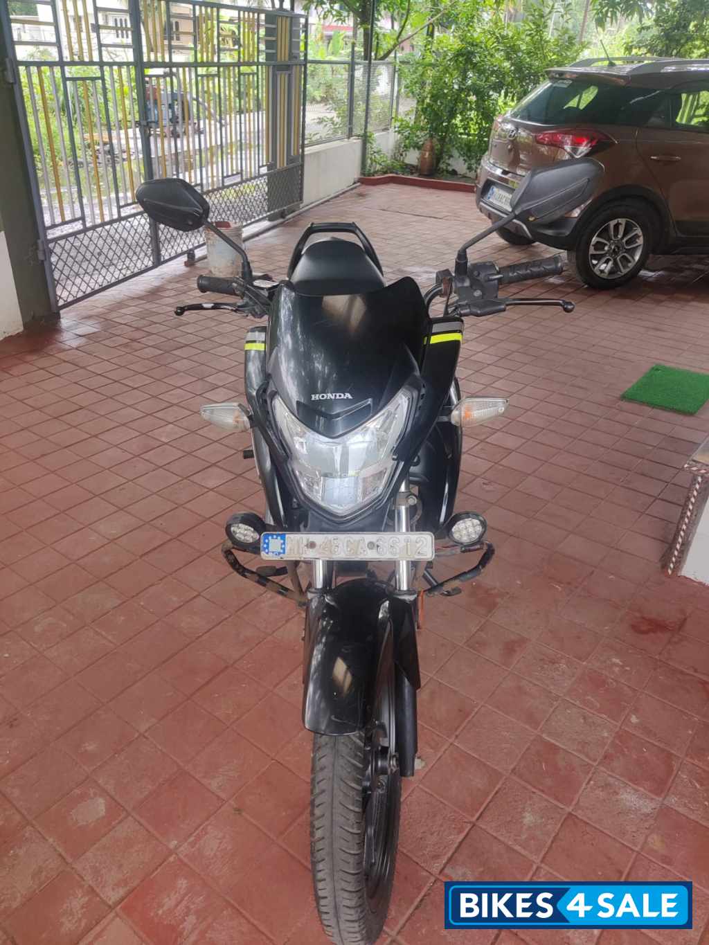 Black Honda Shine CB  SP 125 DISC