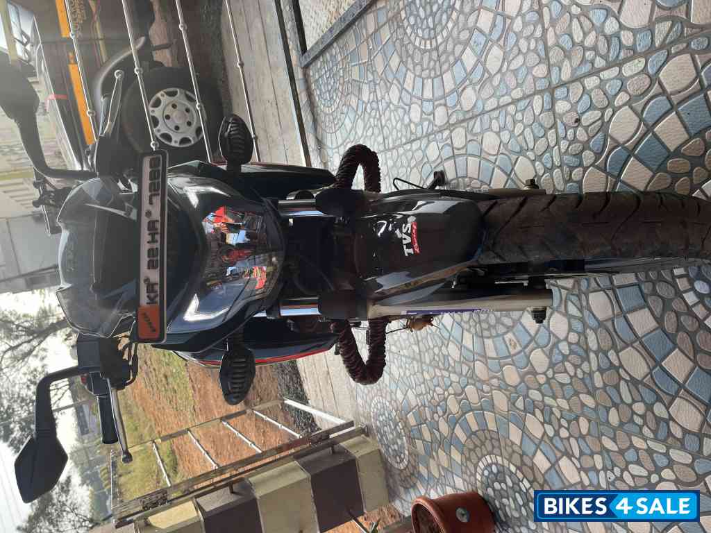 TVS Apache RTR 200 4V Race Edition 2.0