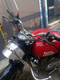 Royal Enfield Classic 350 Redditch Red