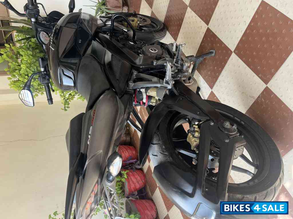 Black Grey Bajaj Pulsar 200 NS