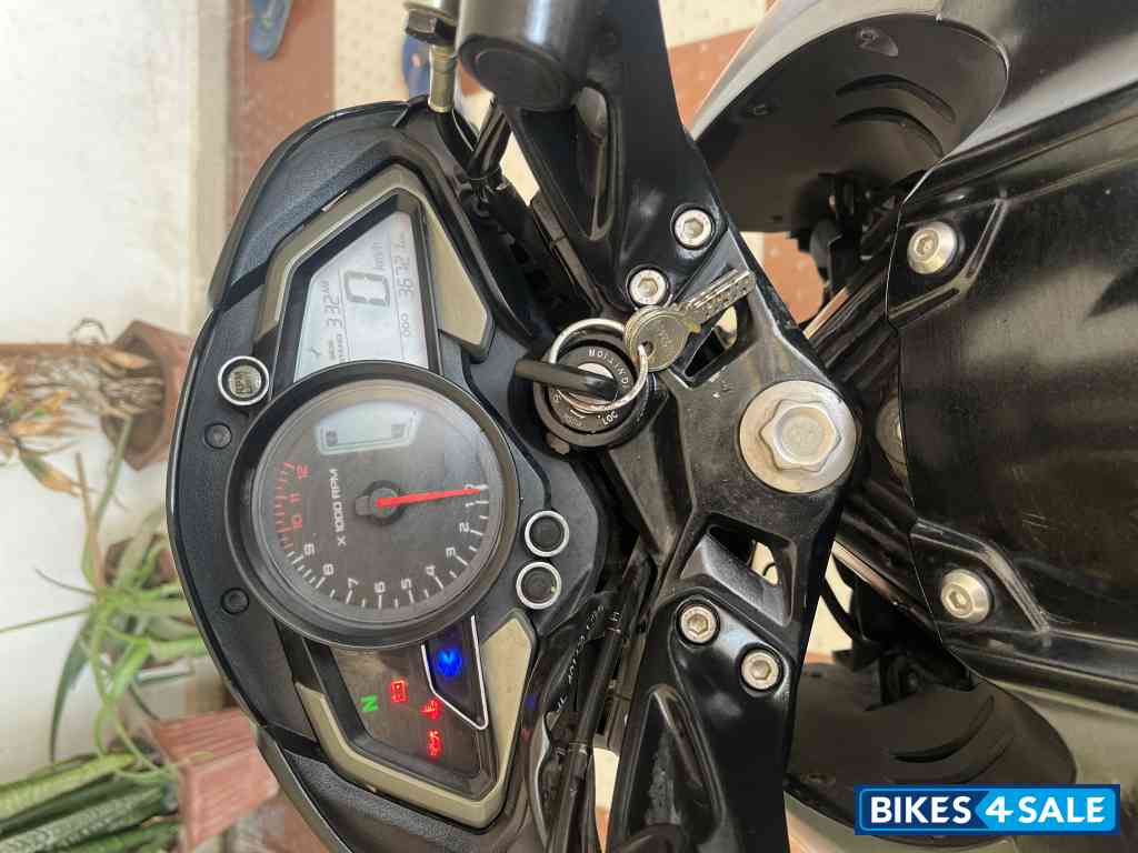 Black Grey Bajaj Pulsar 200 NS