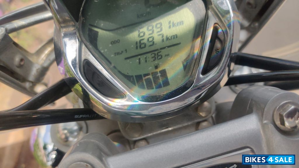 Bajaj Avenger Cruise 220 BS6