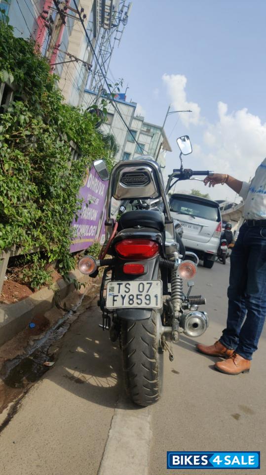 Bajaj Avenger Cruise 220 BS6