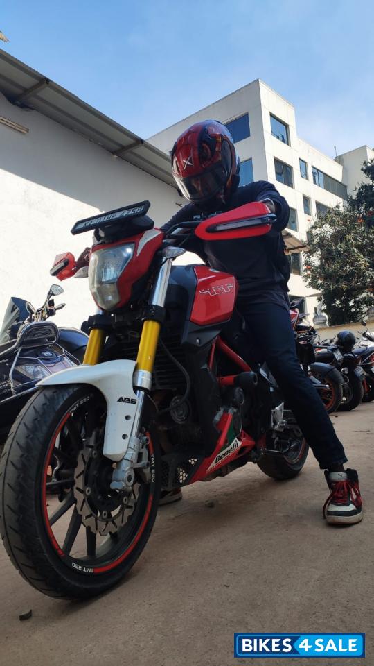 Red And White Benelli TNT 25