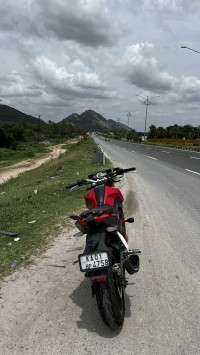 Red And White Benelli TNT 25