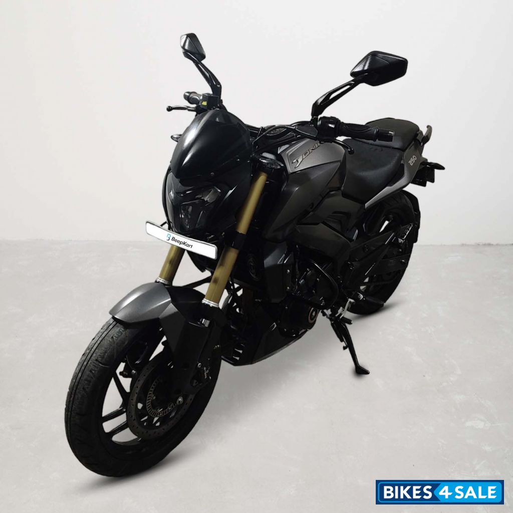 Bajaj Dominar 250