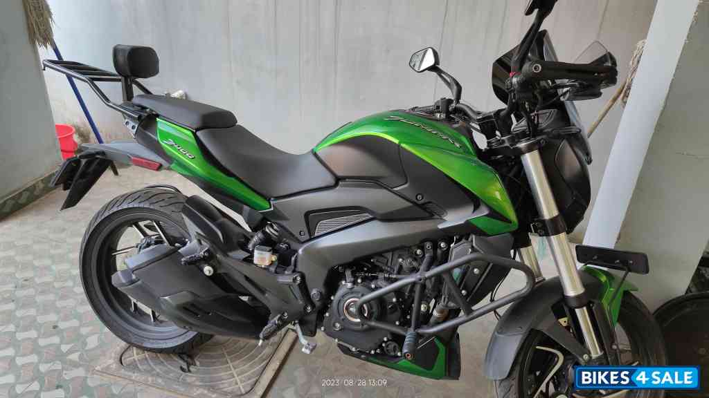 Green Bajaj 2021 Dominar 400