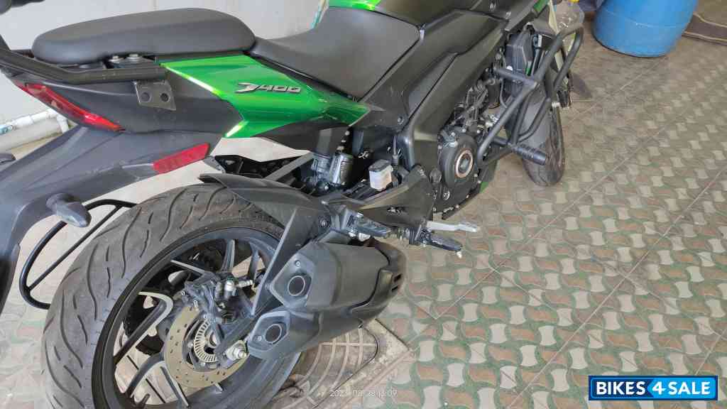Green Bajaj 2021 Dominar 400