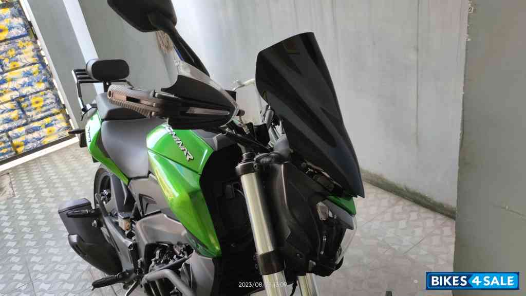 Green Bajaj 2021 Dominar 400