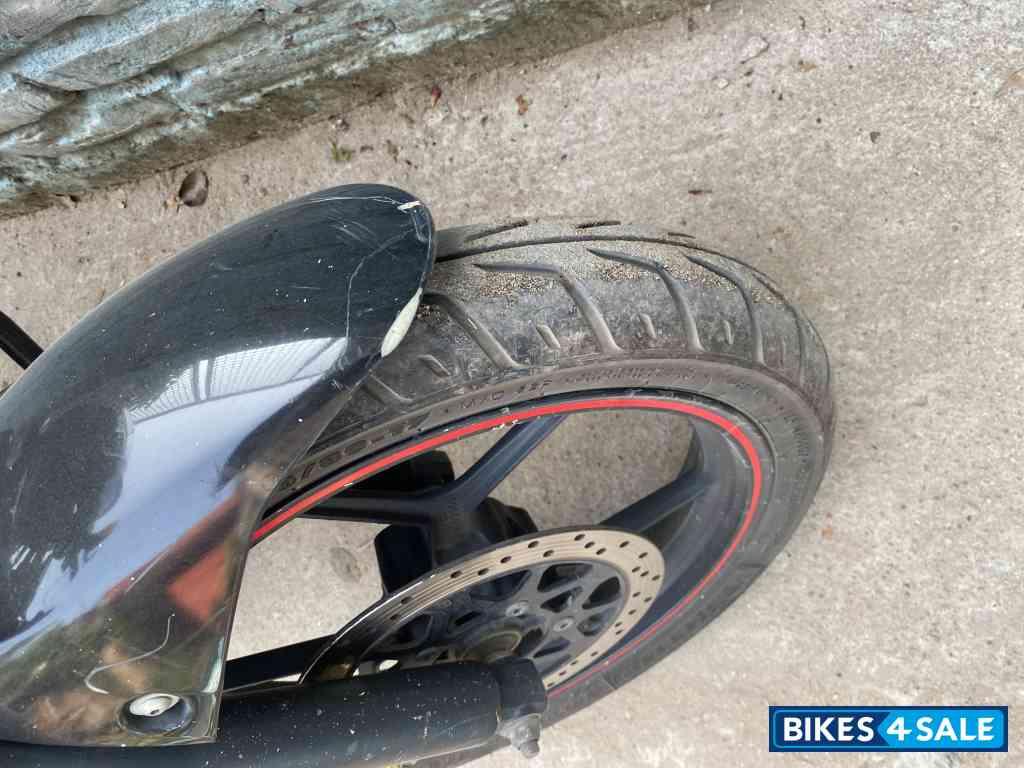 Black Suzuki Gixxer 150