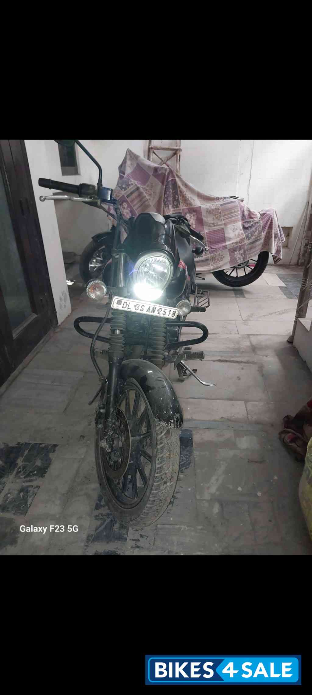 Bajaj Avenger Street 220