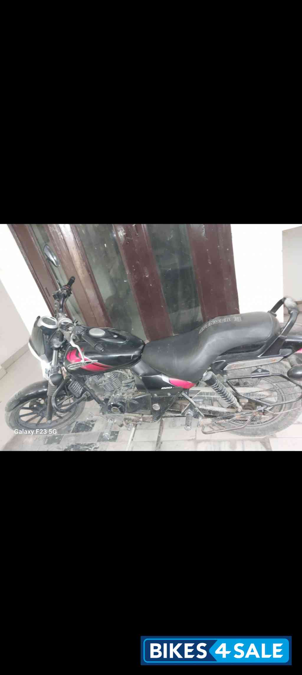 Bajaj Avenger Street 220