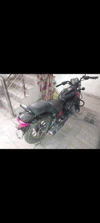 Bajaj Avenger Street 220