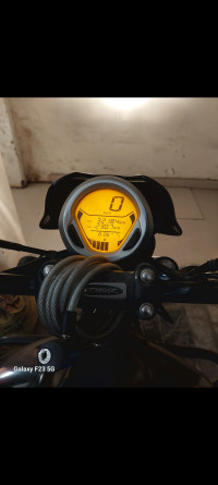 Bajaj Avenger Street 220