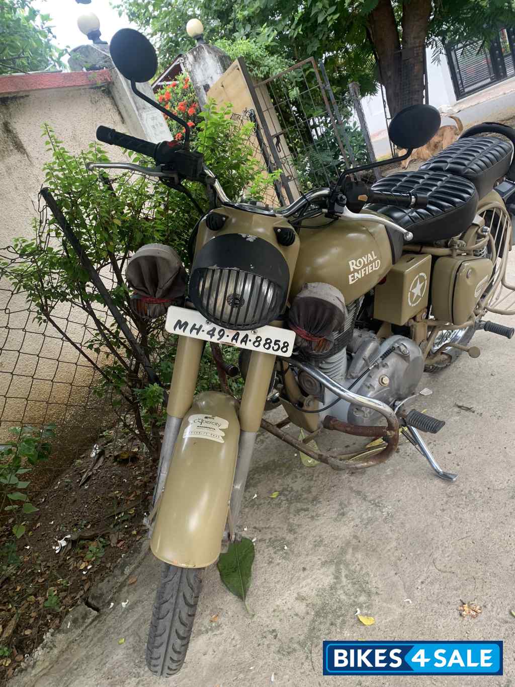 Royal Enfield Classic Desert Storm