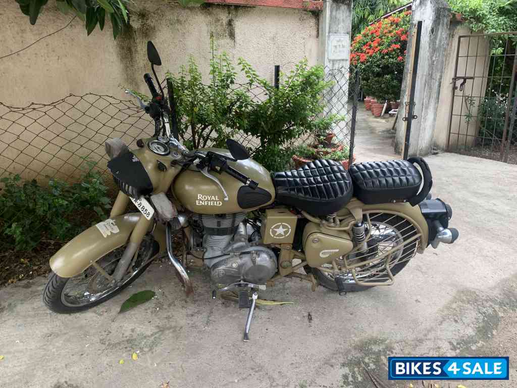 Royal Enfield Classic Desert Storm
